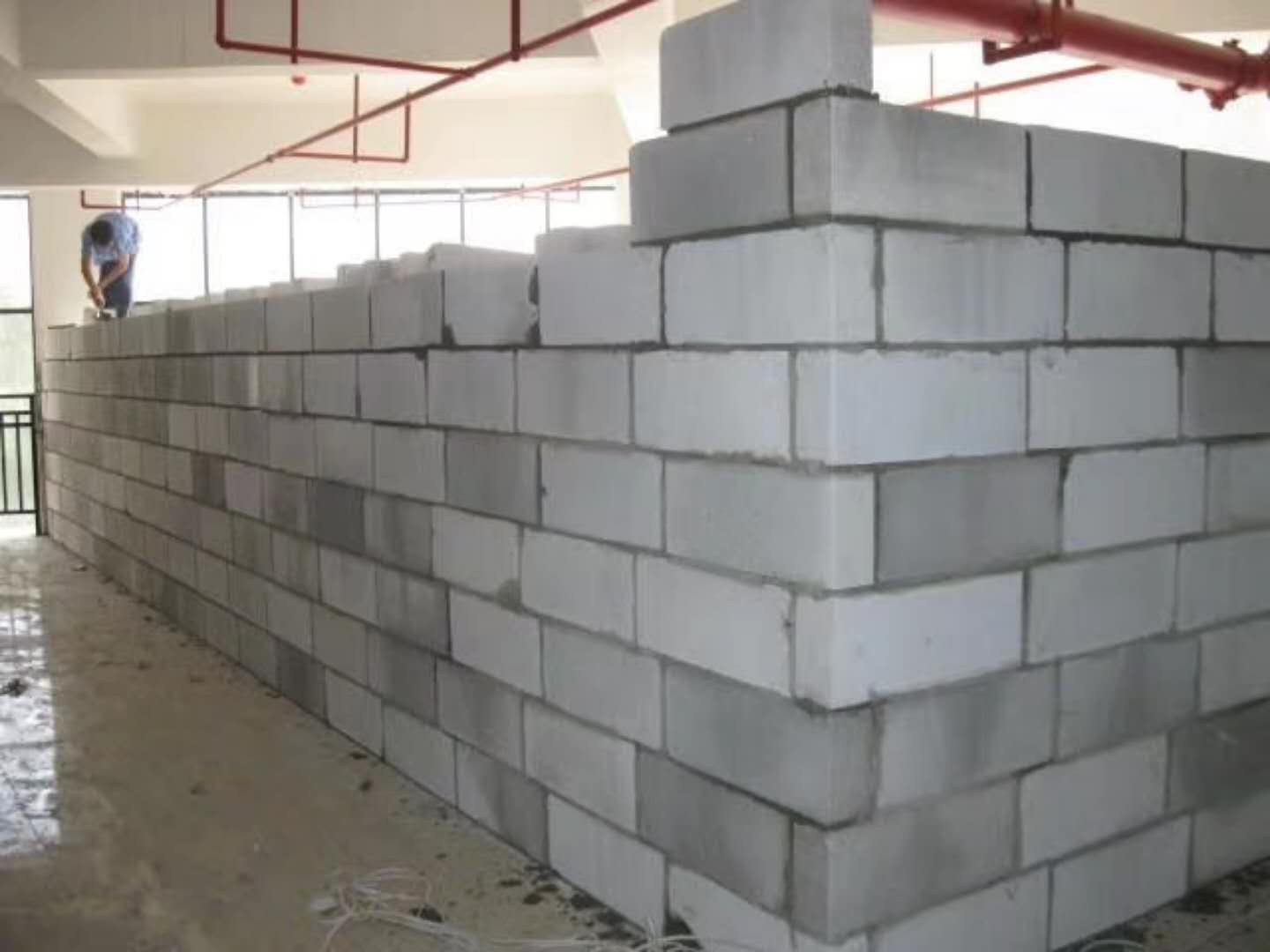 双辽蒸压加气混凝土砌块承重墙静力和抗震性能的研究